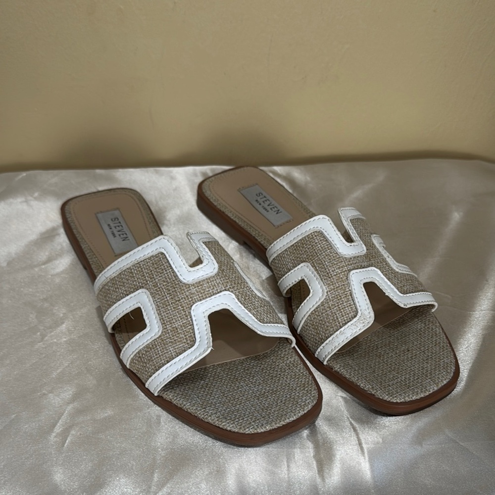 Steven by Steve Madden Beige and White Slide Sandals